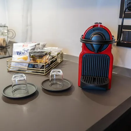 B&z Luxury バーリ