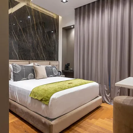 לינה וארוחת בוקר B&z Luxury 4*
