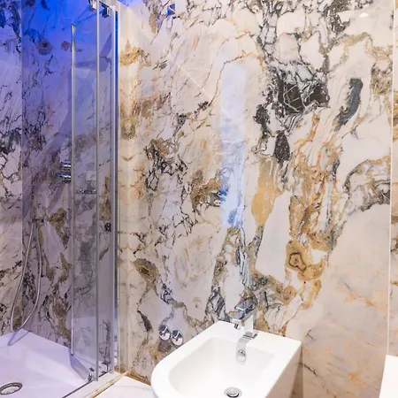B&z Luxury 4*